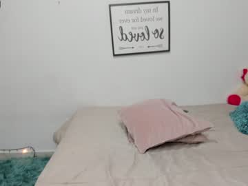 webcam girl abigail_w live cam image #1751531