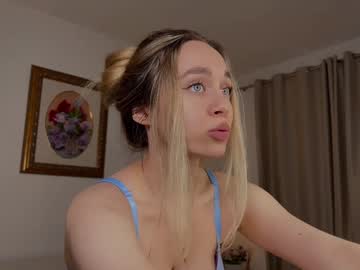 webcam girl tatti_1 live cam image #10208099
