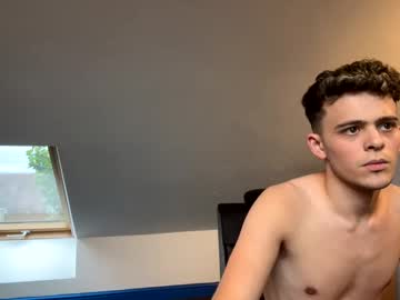 webcam man adr_twink live cam image #10031603
