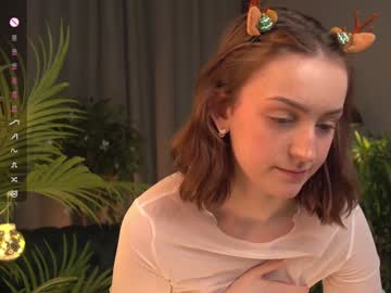 webcam girl charming_flower live cam image #11482897