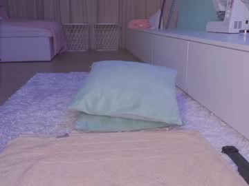 webcam girl aveksmr live cam image #3365681