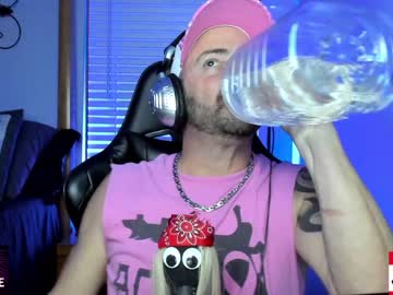 webcam man whaaaaaaaat live cam image #1690824