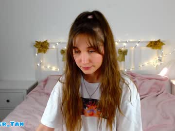 webcam girl ambertan1 live cam image #4835244