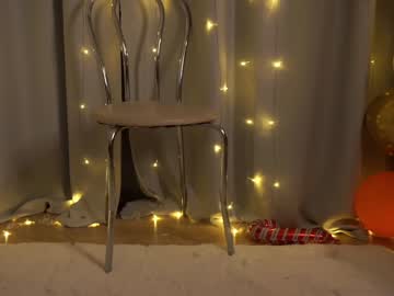 webcam girl helenmoors live cam image #7987342