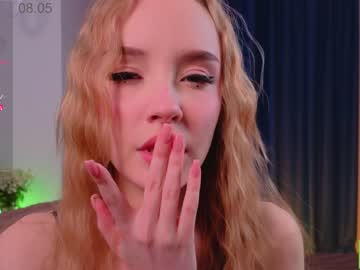 webcam girl lissa_meooow live cam image #9311513