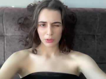 webcam girl wonderland_stia live cam image #12975471