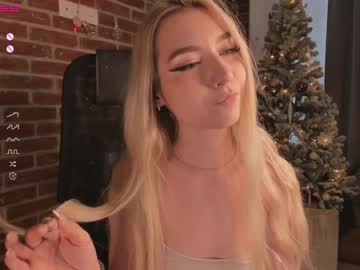 webcam girl yolandabertha live cam image #4581486