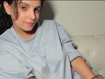 webcam girl lilbeccaxo live cam image #2763252