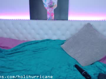 webcam girl holihurricane live cam image #1959647