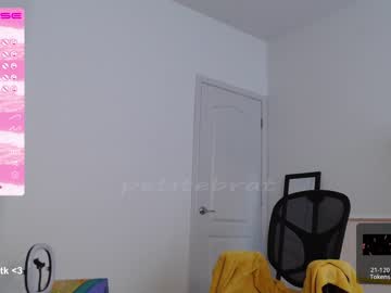 webcam girl petitebrat live cam image #6072819