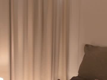 webcam girl peek_in_my_window live cam image #9090559