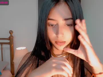 webcam girl gummy_bear7 live cam image #3410412