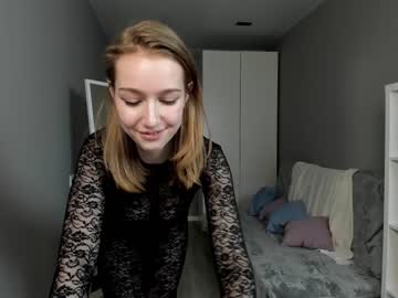webcam couple christine_bae live cam image #8336897