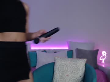 webcam girl holihurricane live cam image #686485