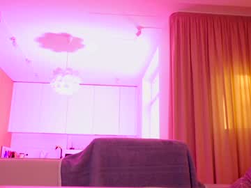 webcam girl aveksmr live cam image #10107975