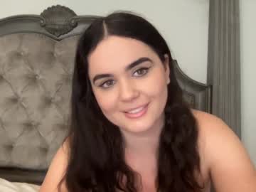 webcam girl gia_is_horny live cam image #4896583