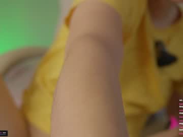 webcam girl mila_1 live cam image #10109320