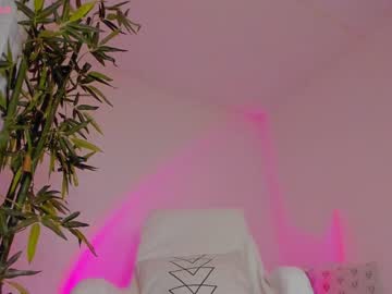 webcam girl megancarlott_ live cam image #8111908