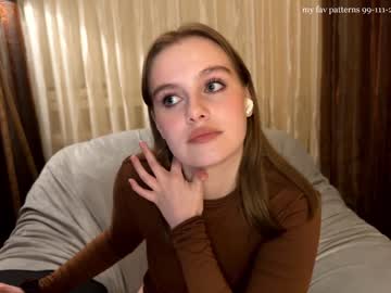 webcam girl cute_siberian_girl live cam image #9476678