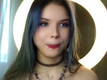 webcam girl merciabawden live cam image #13023614