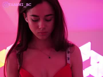 webcam girl taanni_bc live cam image #7722935