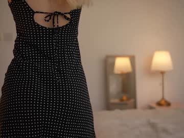 webcam girl kriss0leoo live cam image #12216519
