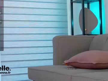 webcam girl belle_adrienne live cam image #8976173