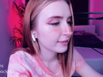 webcam girl pocketrocket_ live cam image #1081724