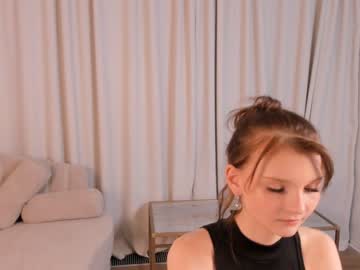 webcam girl edithgalpin live cam image #9159405