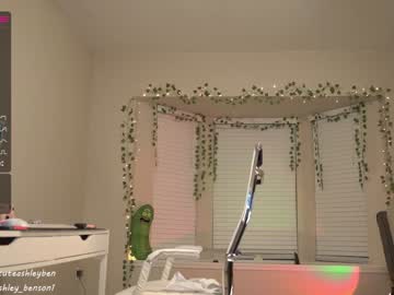 webcam girl ashley_benson1 live cam image #3077830