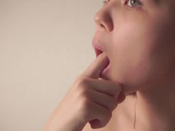 webcam girl helenmoors live cam image #5320059