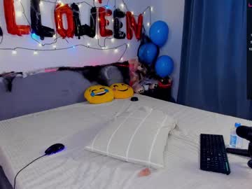 webcam girl misss_vikki live cam image #4037162