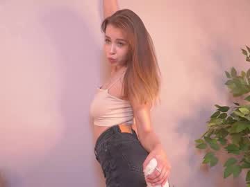 webcam girl _sleepyjenny_ live cam image #11832633