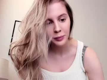 webcam girl alwaysparty live cam image #2317045