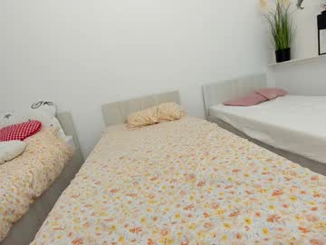 webcam girl ehotlovea live cam image #12888699
