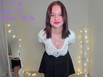 webcam girl amy_doux live cam image #4556677