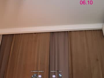 webcam girl lissa_meooow live cam image #10692126