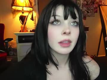 webcam girl lilypixel live cam image #11890727