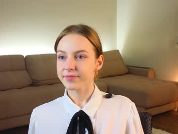 webcam girl edacure live cam image #10948574
