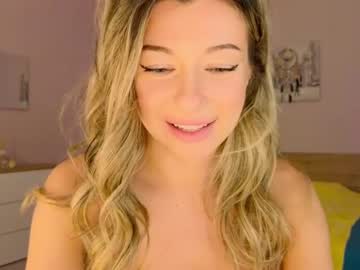 webcam girl lenamuti live cam image #7047559