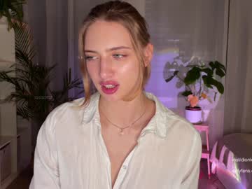 webcam girl sleepsteep live cam image #1812660