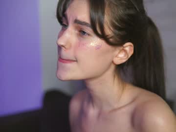 webcam girl hoolybunny live cam image #1466929