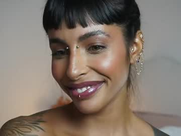 webcam girl kaligray10 live cam image #12326995