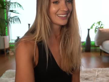 webcam girl phoenix_taylor live cam image #2628608
