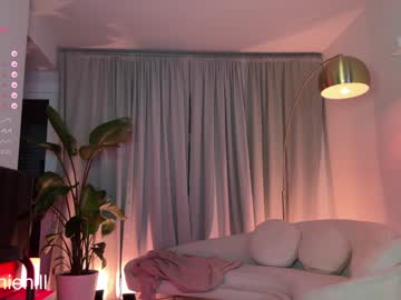 webcam girl anniehillofficial_ live cam image #8487041