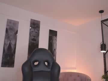 webcam girl laura_roldan live cam image #10330763