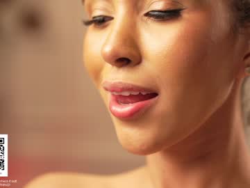 webcam girl amnie_ live cam image #7346743