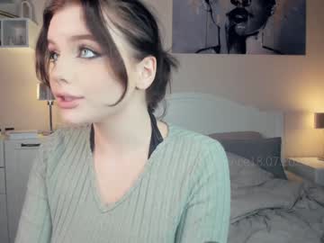 webcam girl cute_caprice live cam image #9976238