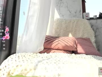 webcam girl sassyt33n live cam image #12024360