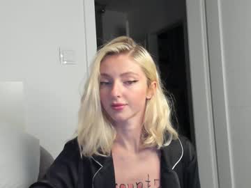 webcam girl yournaughtymiss live cam image #3490169